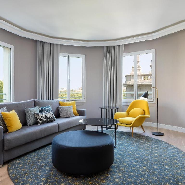 Le Meridien Barcelona - Corner King Suite - 2