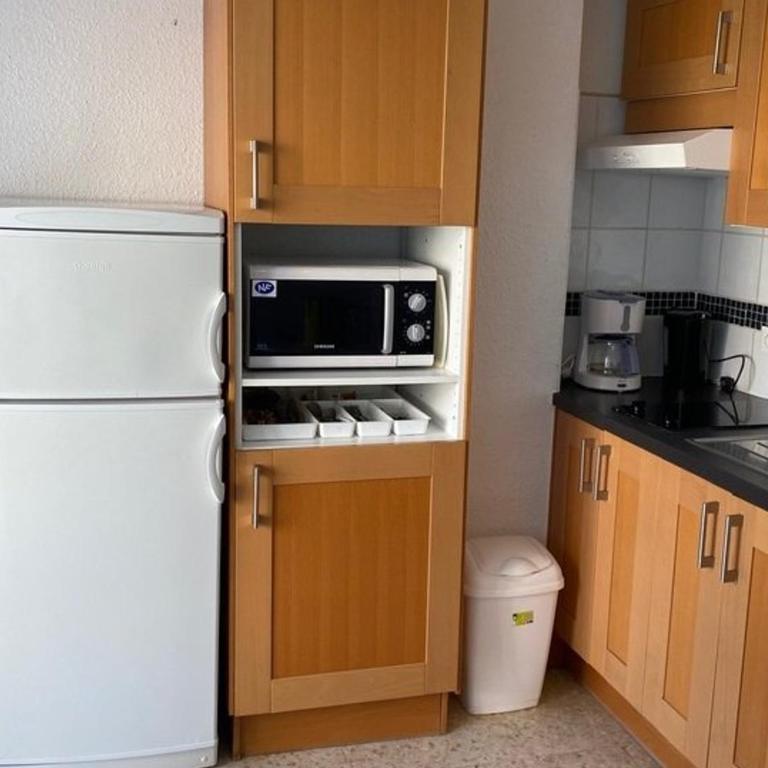 Appartement cosy 1 pièce, terrasse, animaux admis à Balaruc-les-Bains - FR-1-680-3 - Apartment - 2
