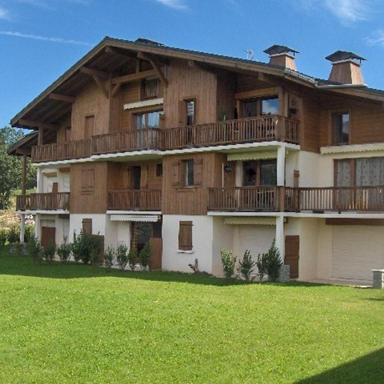 Appartement cosy avec terrasse - 6 pers, proche pistes et commerces, parking inclus - Appartement 1 Chambre - 11
