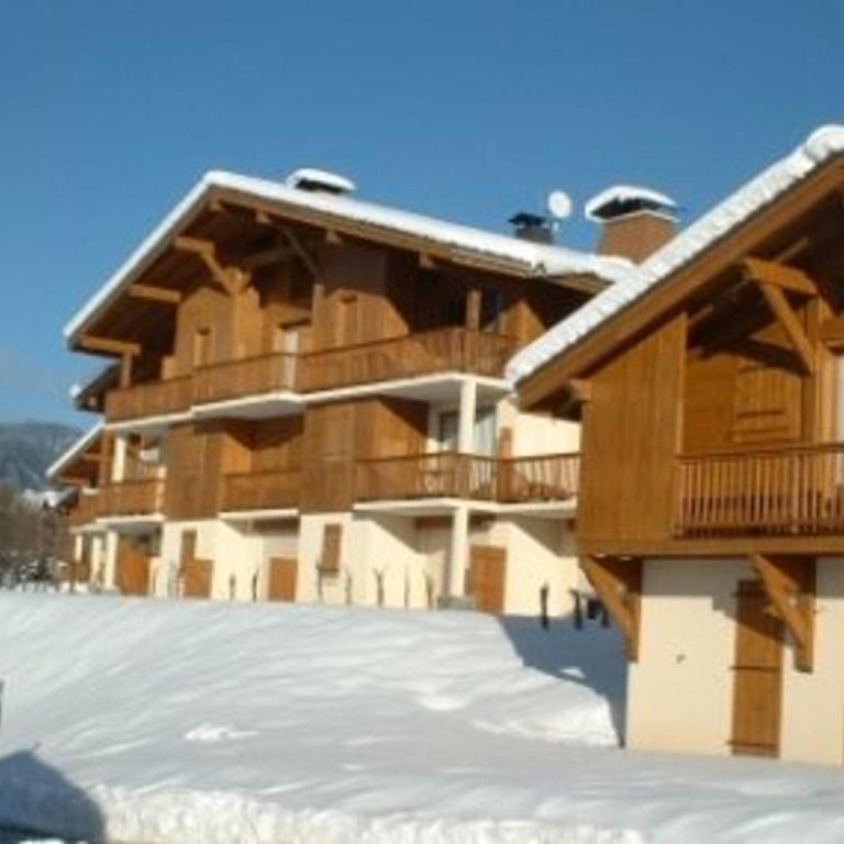 Appartement cosy avec terrasse - 6 pers, proche pistes et commerces, parking inclus - Appartement 1 Chambre - 12