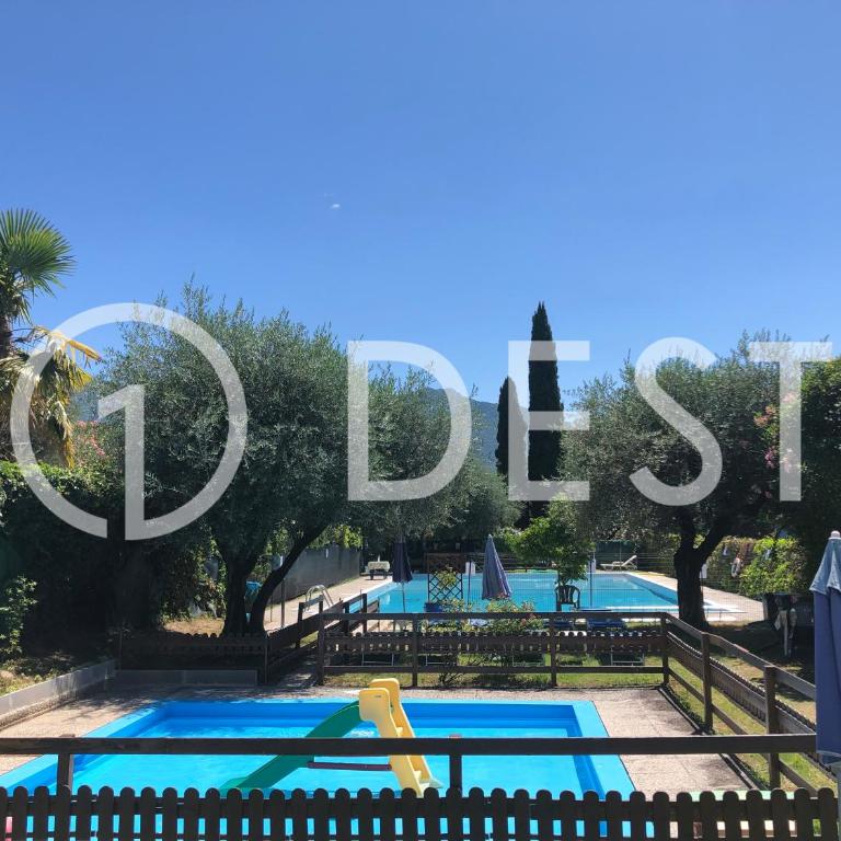 1Dest - Waterfall & Pool with Garden - Appartamento con 1 Camera da Letto e con Giardino - 4
