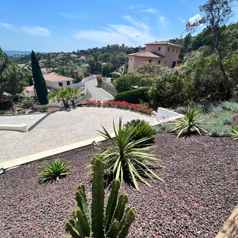 villa vue mer « golf St Tropez » les issambres - Villa - Vue sur Mer - 53