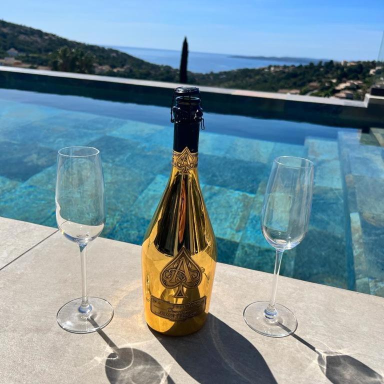 villa vue mer « golf St Tropez » les issambres - Villa - Vue sur Mer - 56