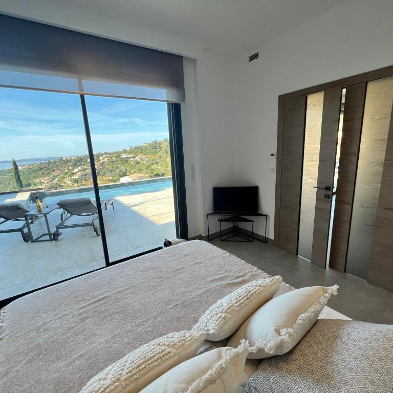 villa vue mer « golf St Tropez » les issambres - Villa - Vue sur Mer - 23