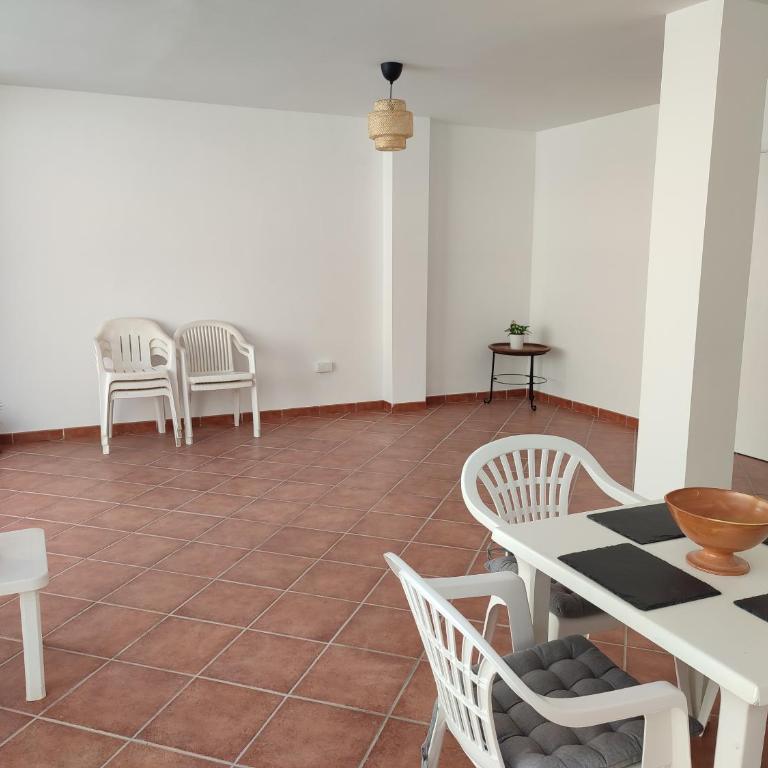 Casa Costitución - Casa Unifamiliar de 3 dormitorios - 10