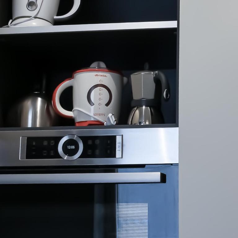 BMP APARTMENT ATMOSPHERE 1 CENTRALE con GARAGE - Three-Bedroom Apartment - 13