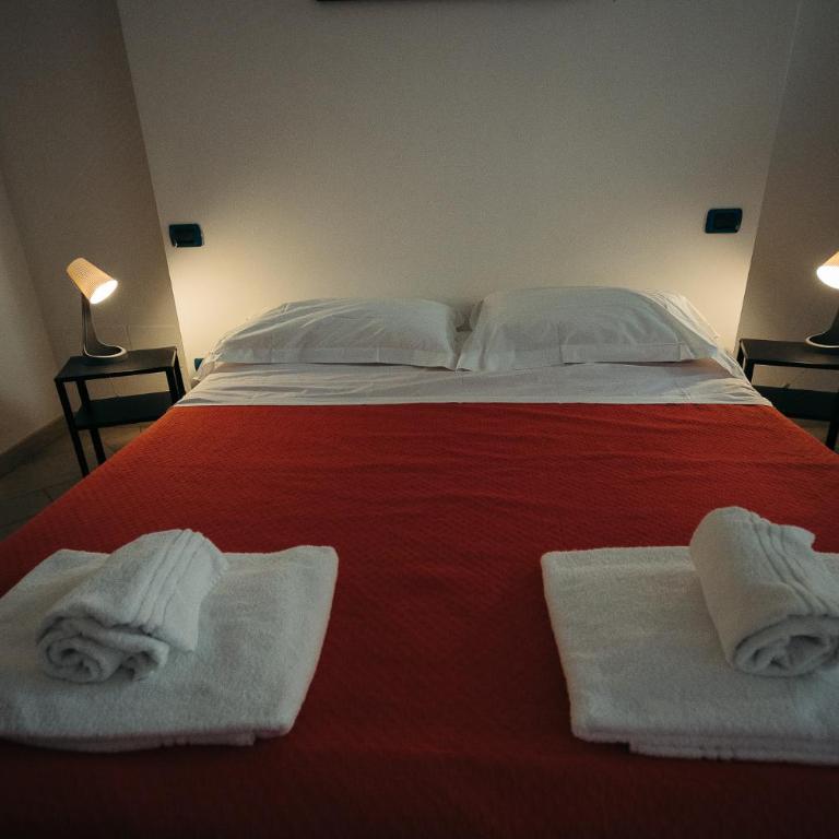 Amalia Apartment Via La Farina - Monolocale - 6