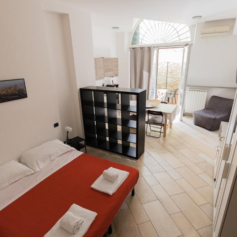 Amalia Apartment Via La Farina - Monolocale - 5