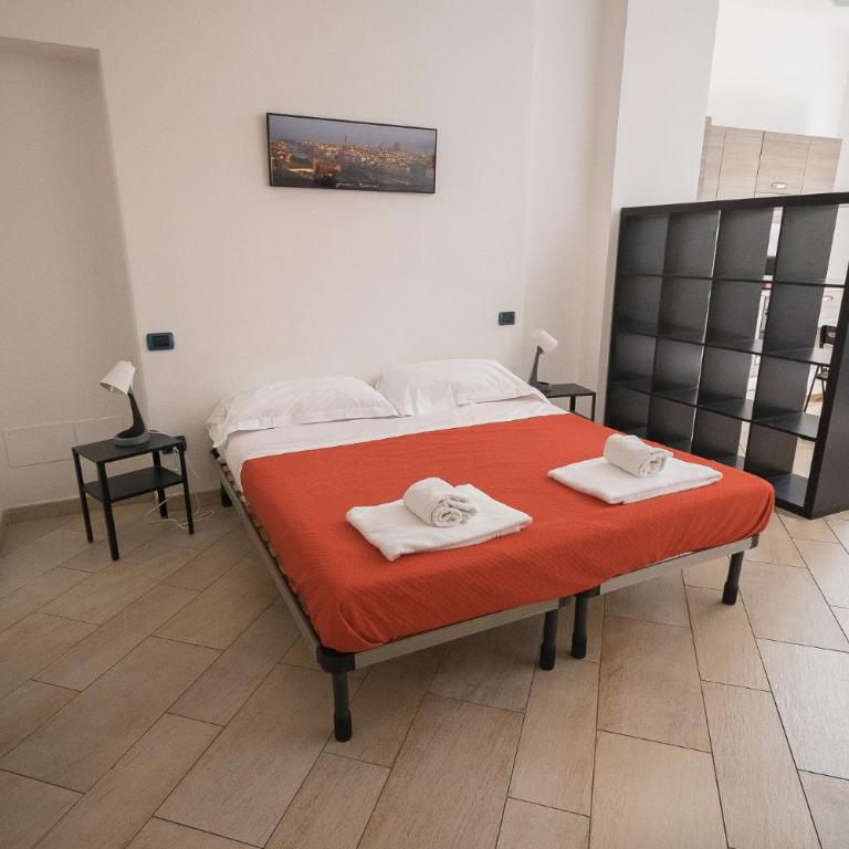 Amalia Apartment Via La Farina - Monolocale - 14