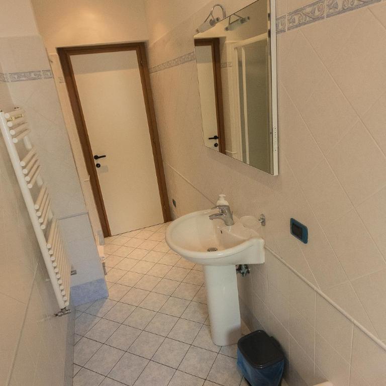 Amalia Apartment Via La Farina - Monolocale - 15