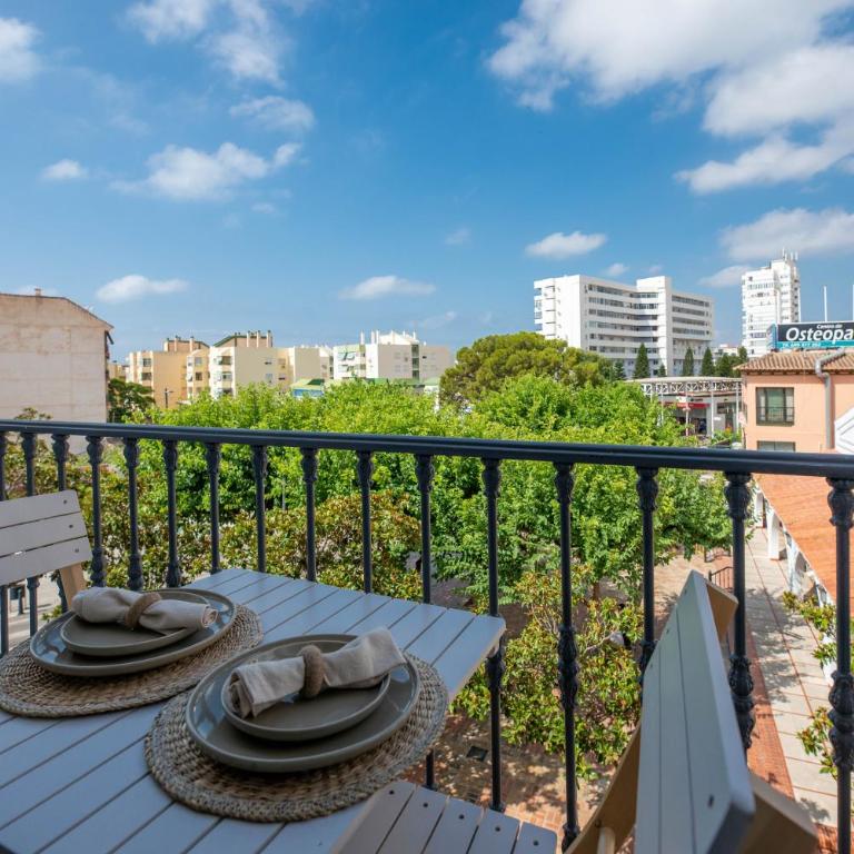 LXR La Perla Renovated 2HAB. Apt - Two-Bedroom Apartment - 20