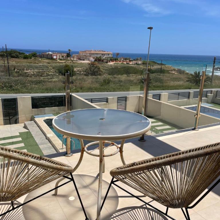 Duplex con piscina individual y vistas al mar en Torrevieja - Casa Unifamiliar de 2 dormitorios - 9