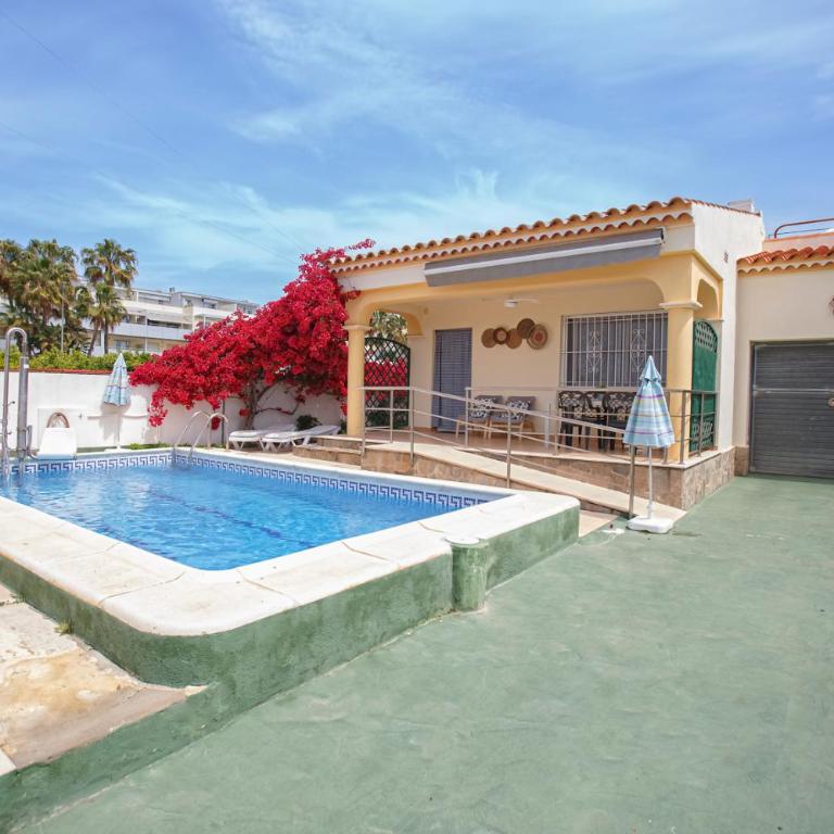 ADAPTADOS 4 - Casa - 4