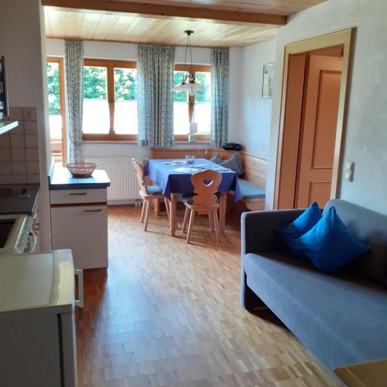 Haus Auerhahn - Apartment mit 2 Schlafzimmern - 4