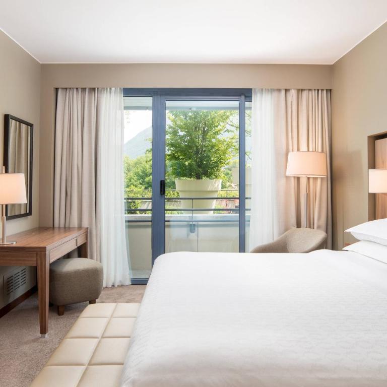 Sheraton Lake Como Hotel - One-Bedroom King Suite with Sofa Bed, Balcony and Pool View - 3