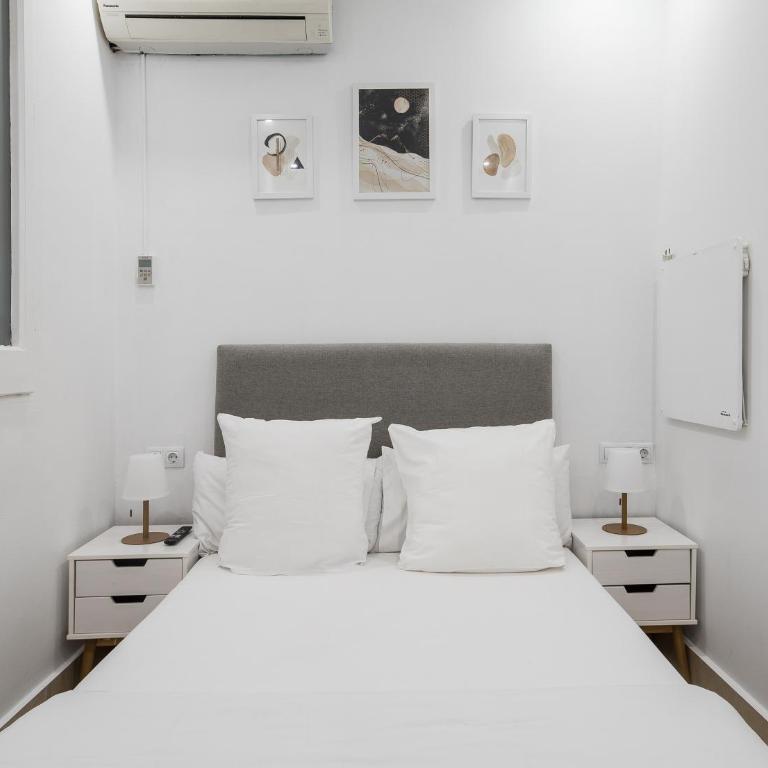 No Limit Barcelona Central - Double Room with Private Bathroom - 5