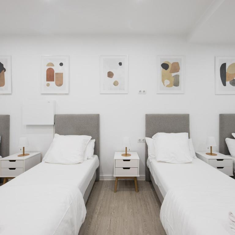 No Limit Barcelona Central - Quadruple Room with Shared Bathroom - 15