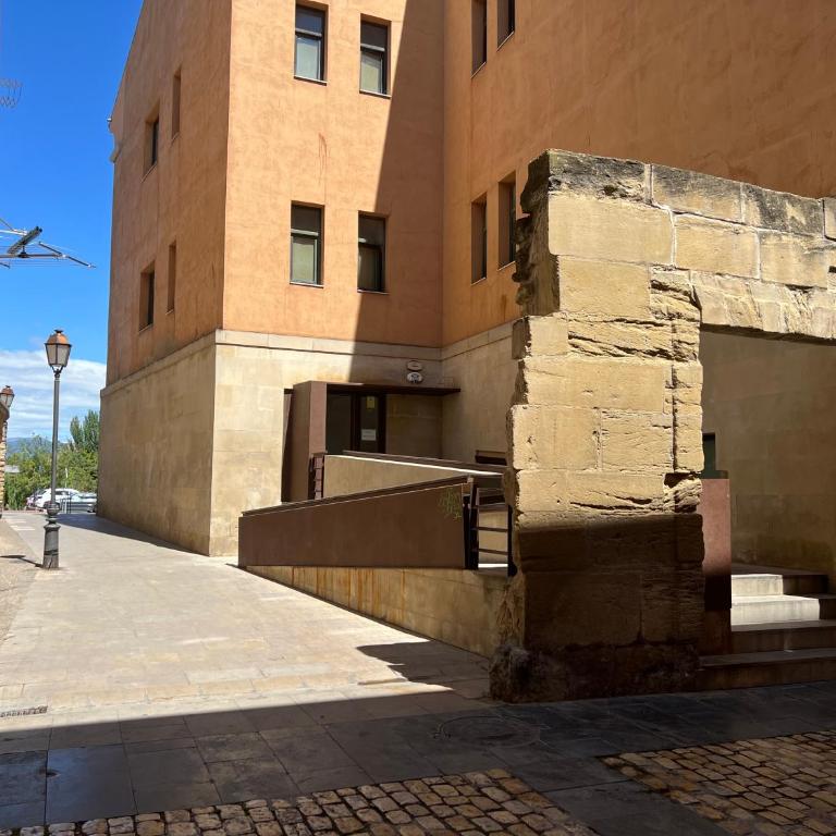 MURALLAS DE REVELIN & LAUREL -casco antiguo- - Apartamento Superior - 40