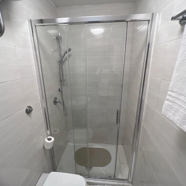 Relax On 2 - Guesthouse - Camera Tripla con Bagno Privato Esterno - 12