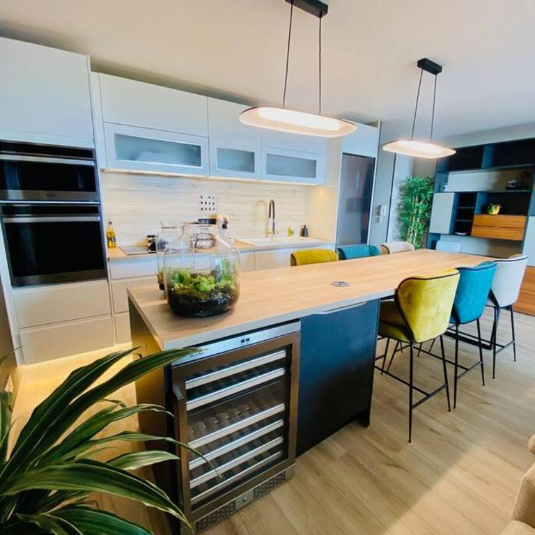 ''Le Soleil'' Superbe T3 avec vue étang et mer, clim parking et piscine - Apartment mit 2 Schlafzimmern - 11