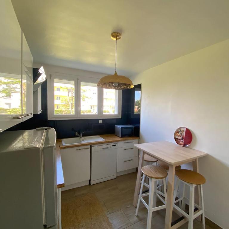 Port Marianne City Cosy Appartement - Doppelzimmer mit eigenem Bad - 9