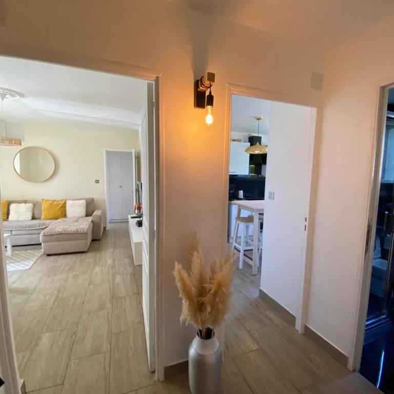 Port Marianne City Cosy Appartement - Doppelzimmer mit eigenem Bad - 21