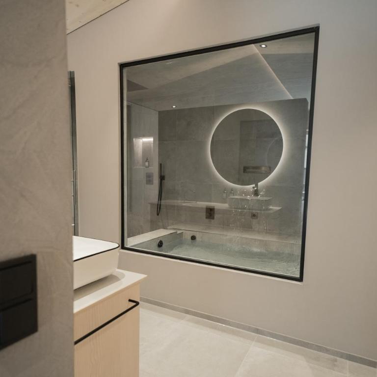 Amrai Suites - Suite mit Sauna und Whirlpool „Maisäß“ - 1