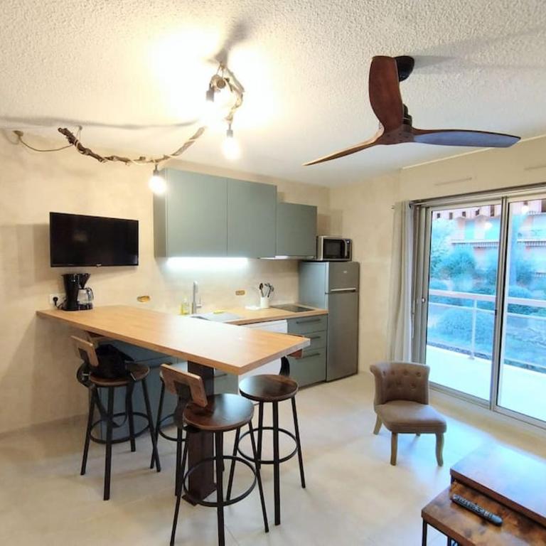 AMIRAUTE appartement à 5mn à pieds de la plage et commerces - Appartement 1 Chambre - 8