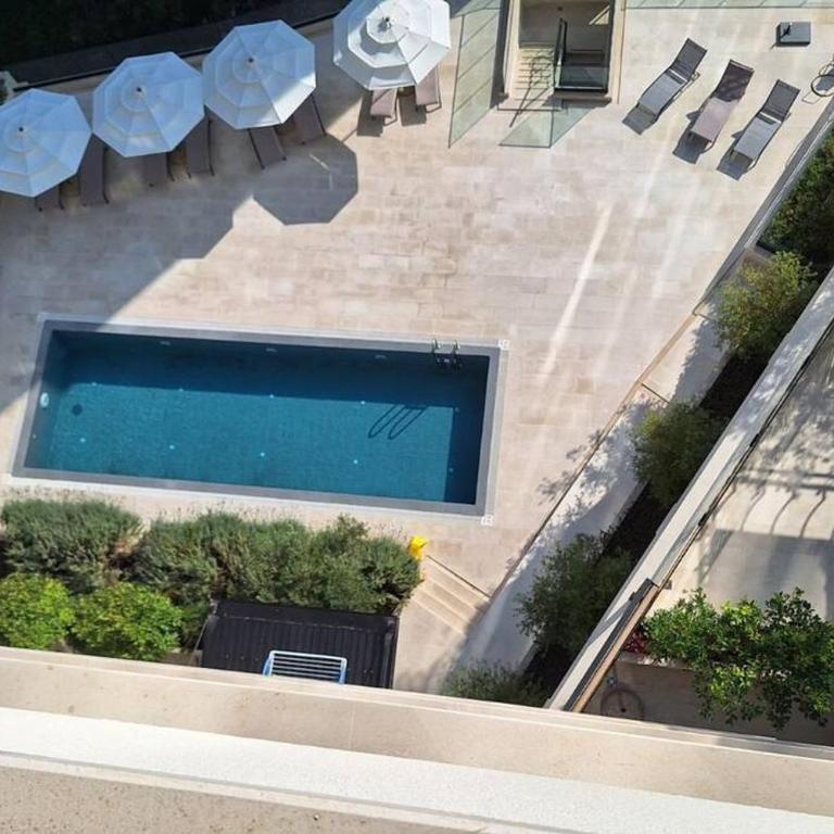 Azure Horizon - One-Bedroom Apartment - 5