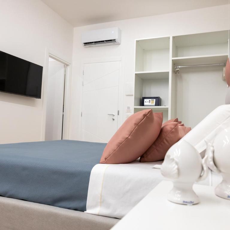 Sunbay Luxury Rooms - Camera Matrimoniale con Vasca Idromassaggio - 5