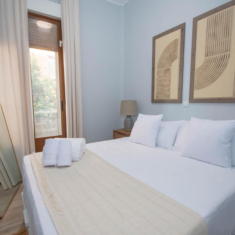 Luminoso y amplio apartamento TEMPORAL en Cuatro Caminos Madrid TOP111 - Three-Bedroom Apartment - 3