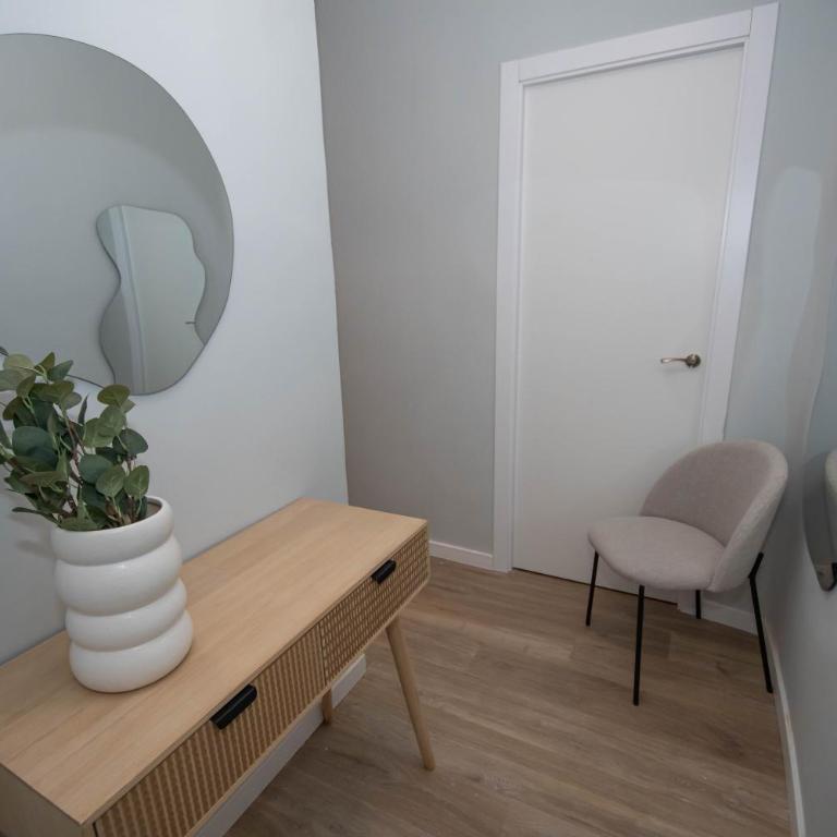 Luminoso y amplio apartamento TEMPORAL en Cuatro Caminos Madrid TOP111 - Three-Bedroom Apartment - 17