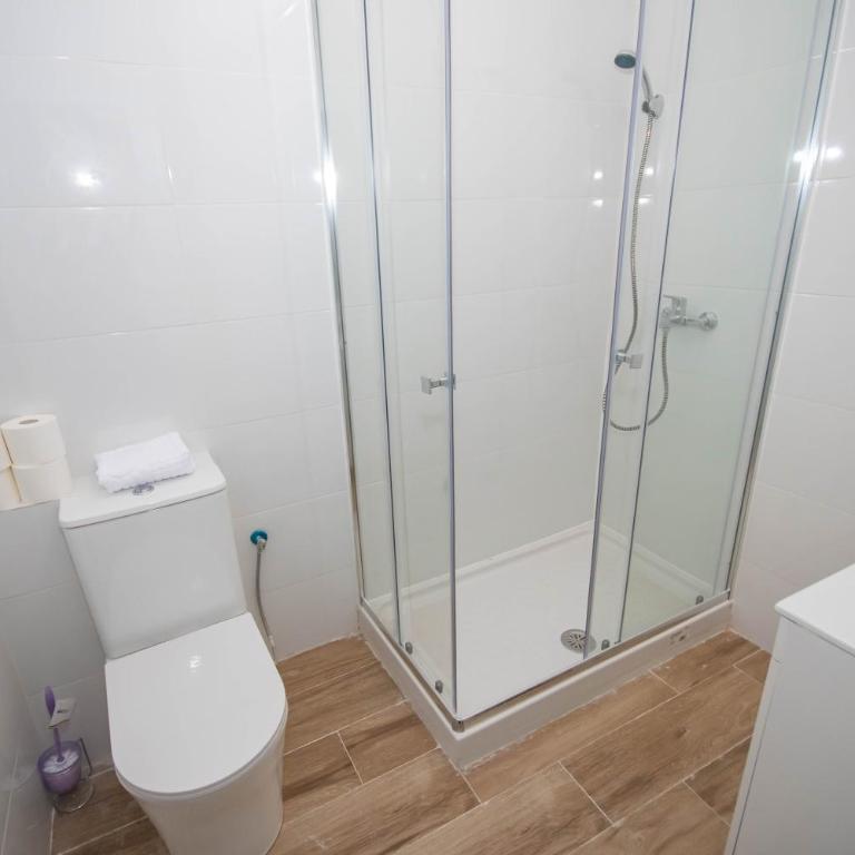 Luminoso y amplio apartamento TEMPORAL en Cuatro Caminos Madrid TOP111 - Three-Bedroom Apartment - 29