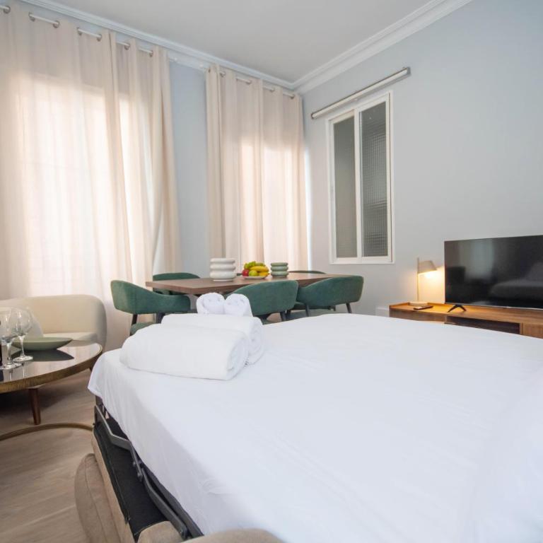 Luminoso y amplio apartamento TEMPORAL en Cuatro Caminos Madrid TOP111 - Three-Bedroom Apartment - 33