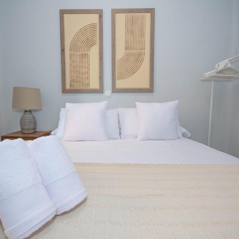 Luminoso y amplio apartamento TEMPORAL en Cuatro Caminos Madrid TOP111 - Three-Bedroom Apartment - 47