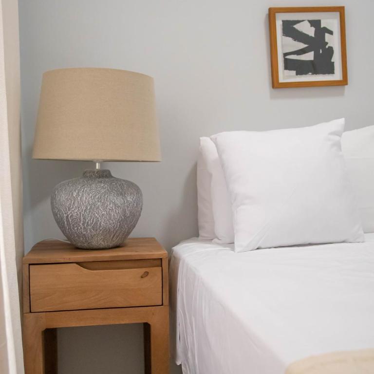 Luminoso y amplio apartamento TEMPORAL en Cuatro Caminos Madrid TOP111 - Three-Bedroom Apartment - 51