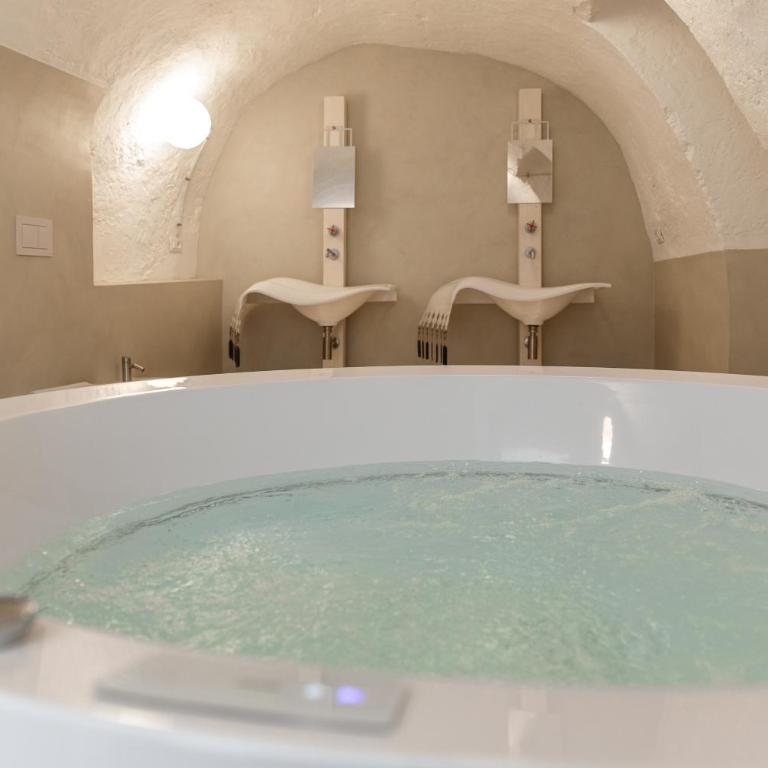 Il Sogno delle Benedettine - Suite Deluxe con Vasca Idromassaggio - 2