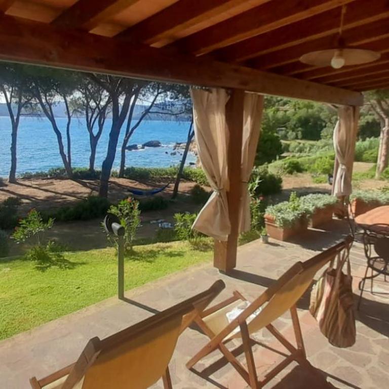 INCANTEVOLE VILLINO SUL MARE con accesso diretto alla spiaggia, posto auto e aria condizionata! - Casa Vacanze - 9