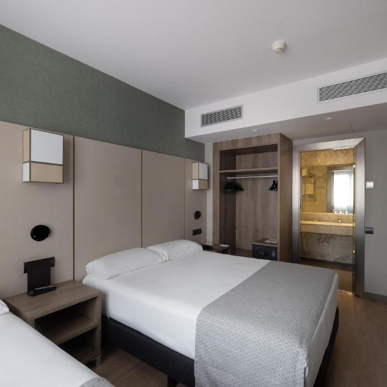 Catalonia Albeniz - Triple Room (3 Adults) - 1