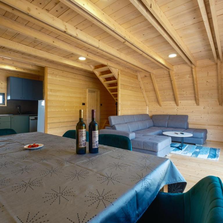 Durmitor sunset - Three-Bedroom Villa - 13