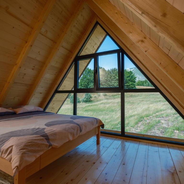 Durmitor sunset - Three-Bedroom Villa - 36