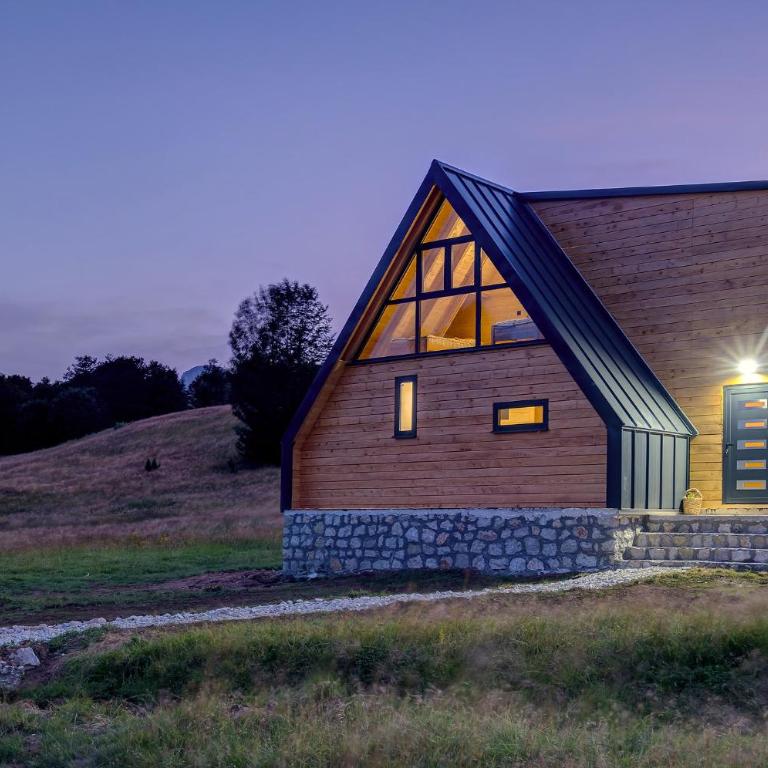 Durmitor sunset - Three-Bedroom Villa - 2