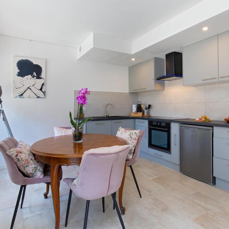 La Connexion, Gay Men Only - Appartement - Vue sur Jardin - 9