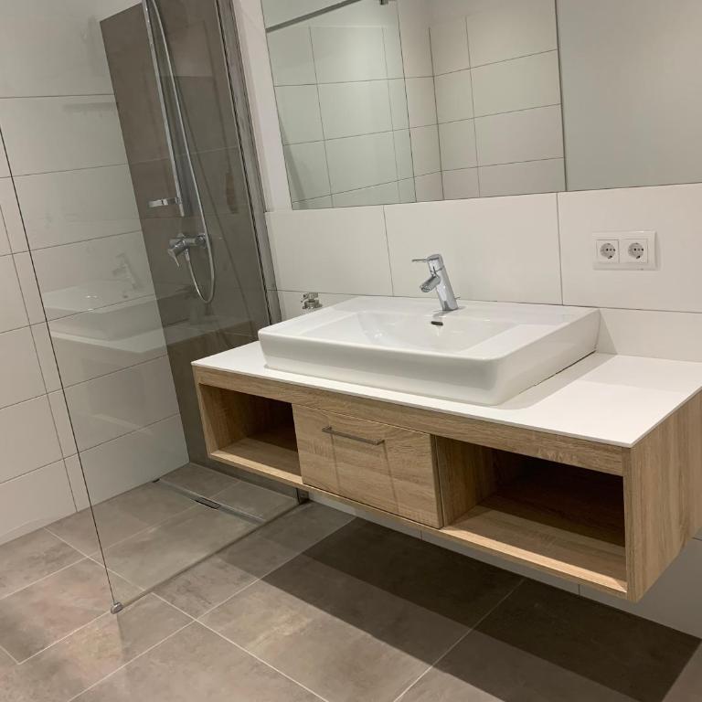 Ferienwohnung Siri Zentrum mit Garten - Apartment mit 2 Schlafzimmern - 25