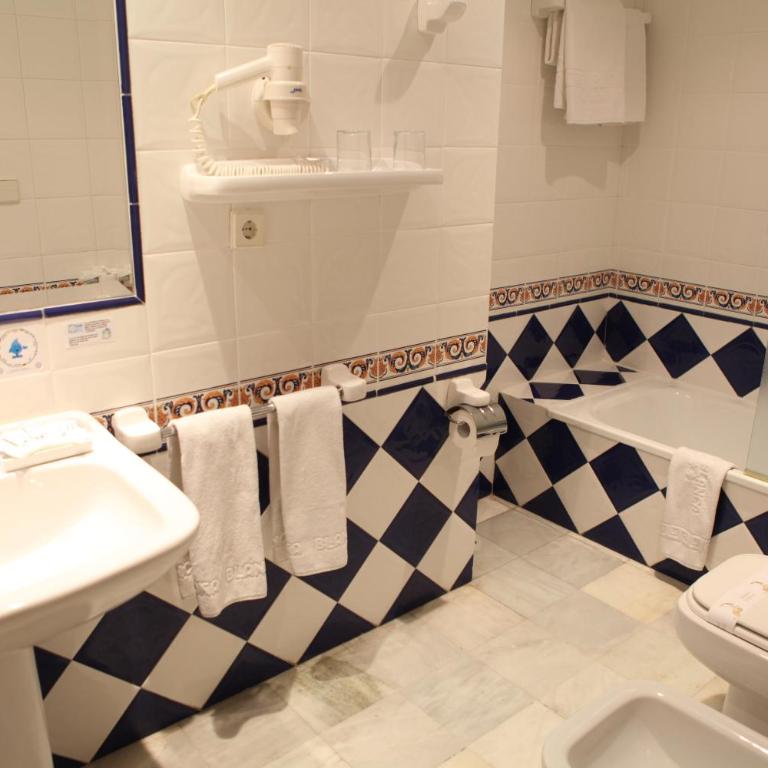 Hotel Doña Blanca - Habitación Doble - 2 camas - 6