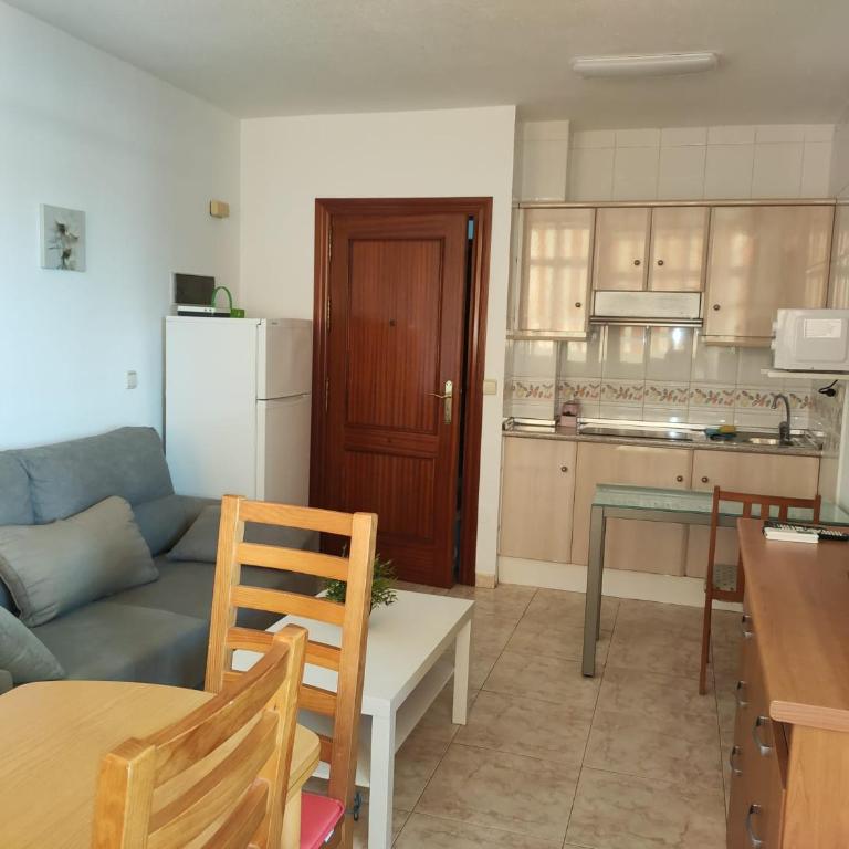 HC Fuengirola Playa Apartamento - One-Bedroom Apartment - 2