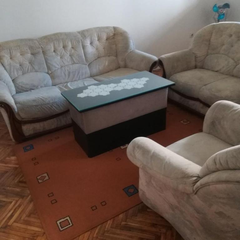 Apartments F - One-Bedroom Apartment - 24