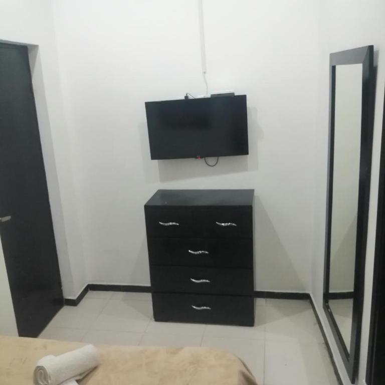 HOSTEL M&H - Budget Double Room - 2