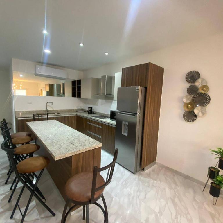 Lovely 2 bedroom oceanfront condo in Mazatlan - Two-Bedroom Apartment - 3
