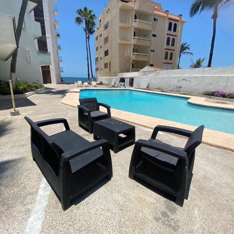 Lovely 2 bedroom oceanfront condo in Mazatlan - Two-Bedroom Apartment - 31